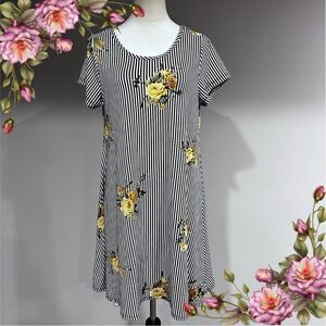 Short sleeve scoop neck a-line swing style striped and floral print dress